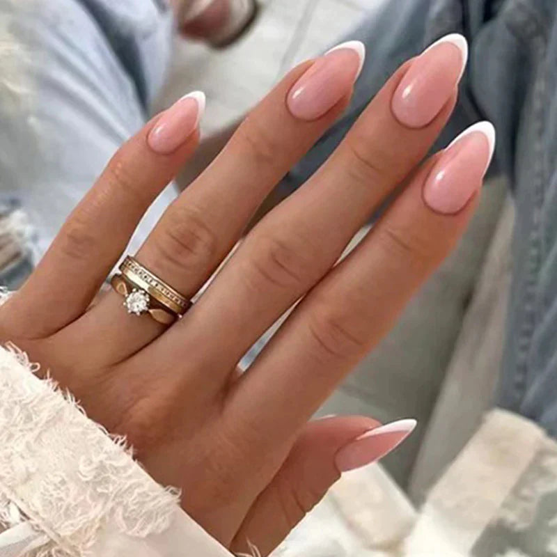 Przewodnik po Francuskim Manicure